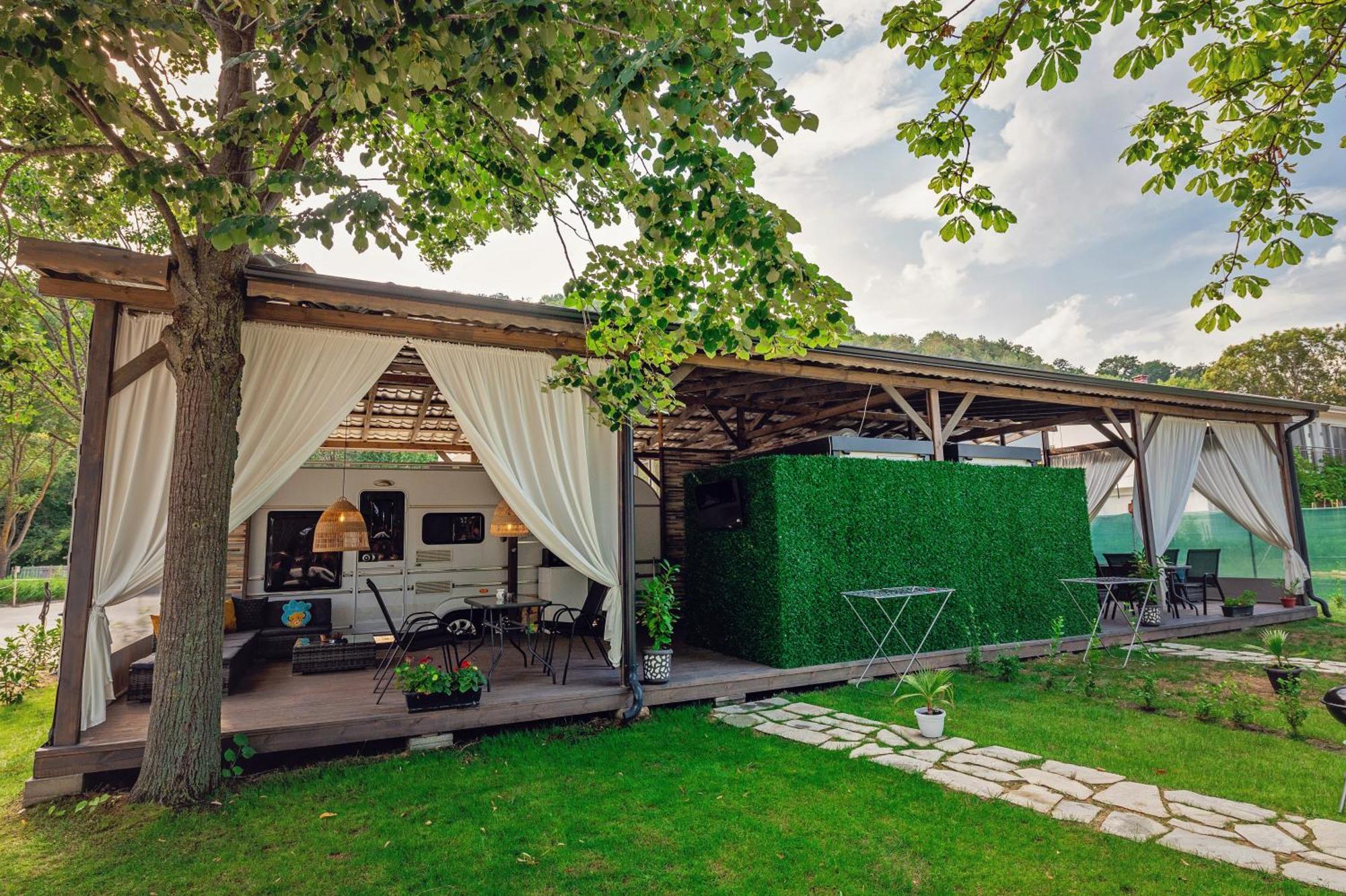 Каравани Avi Iris Фичоза Hotell Varna Eksteriør bilde