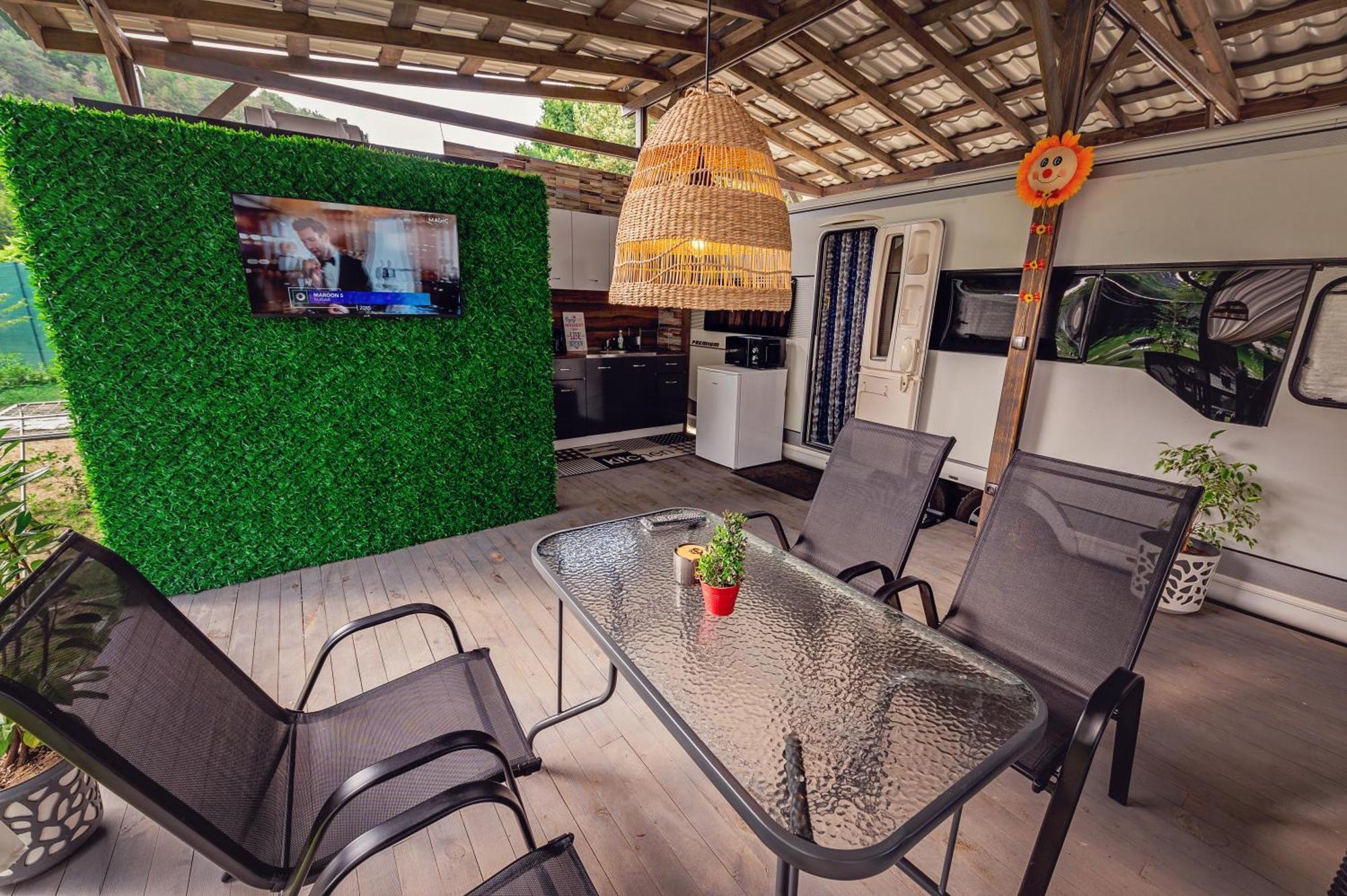 Каравани Avi Iris Фичоза Hotell Varna Eksteriør bilde