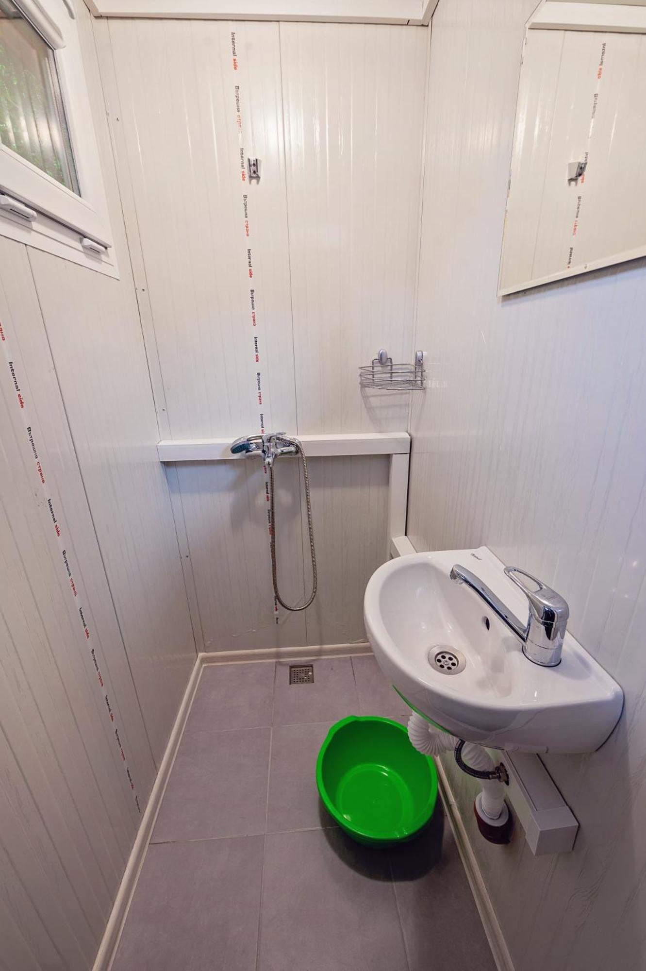 Каравани Avi Iris Фичоза Hotell Varna Eksteriør bilde